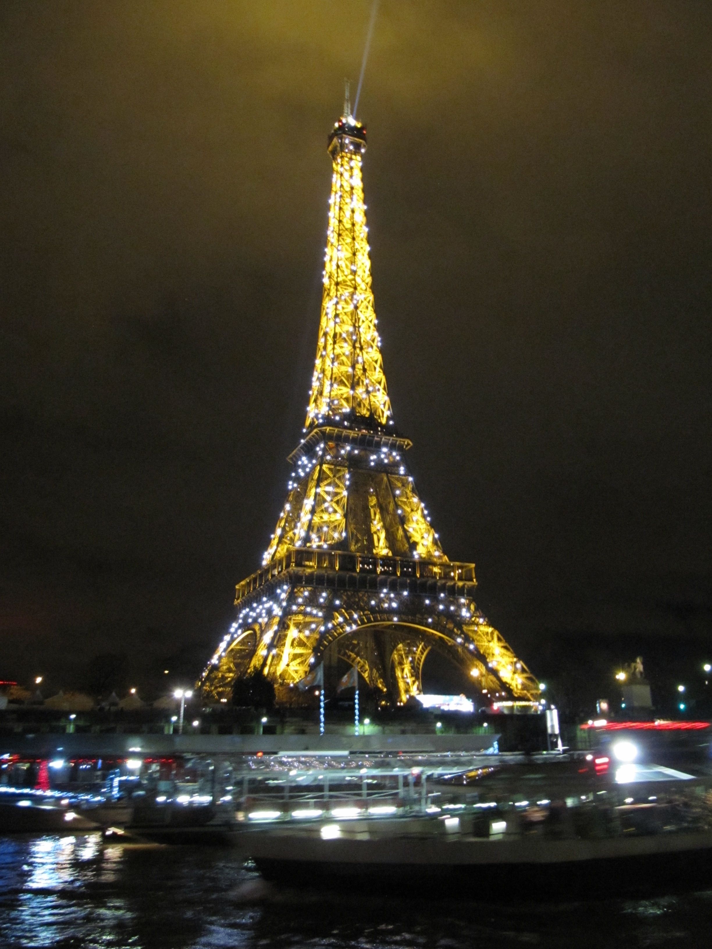 The Eiffel Tower shining on New Year's Eve